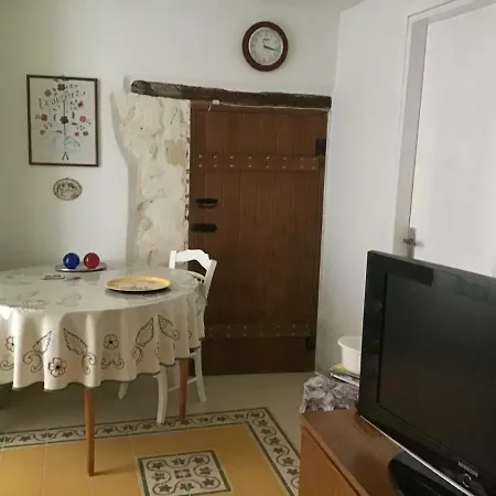 펜션 Traditional Maisonette 하니아